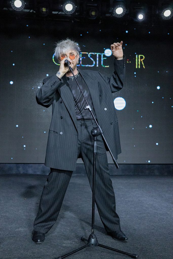 Fashion Alley — musical program and artist performances